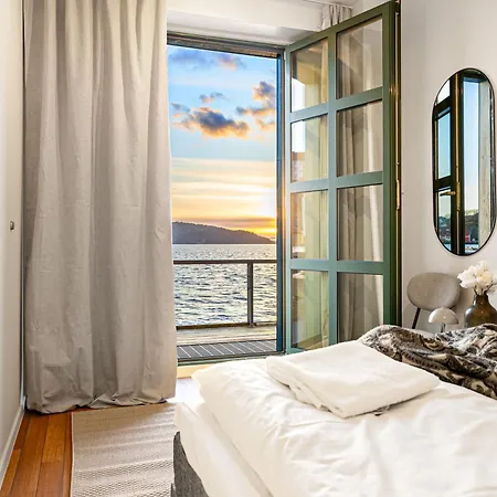 Heimby Homes - Balcony Above The Sea Appartement Bergen