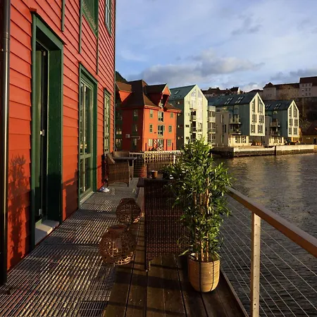 Appartement Heimby Homes - Balcony Above The Sea